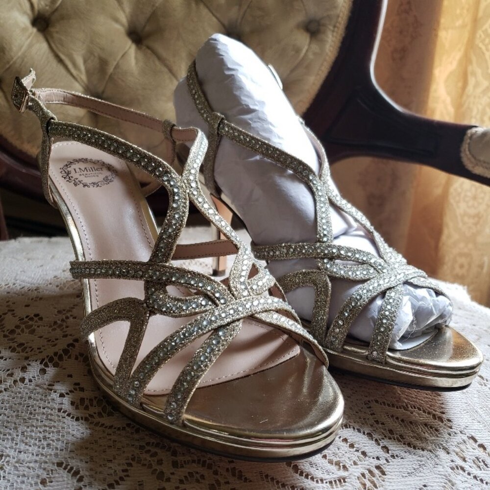 Elegant Gold Sparkle Strap Heels Wedding, Prom, Party Size 7 3.5 Heel